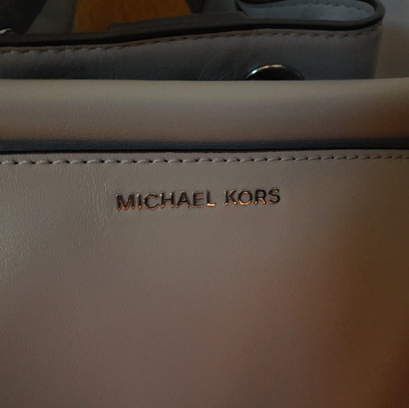 Michael kors handbag - Picture 2 of 5